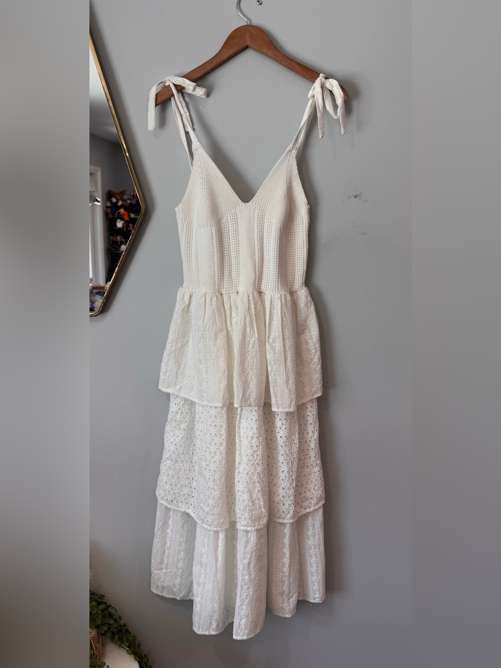 En Saison Cream Tiered Eyelet Strapless Midi Dress with Tie Straps Sz L